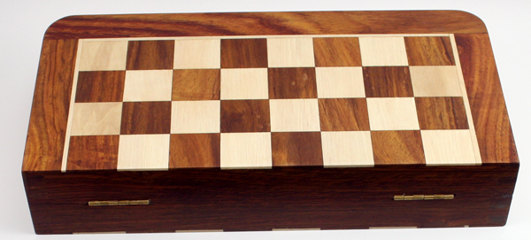 Magnetic chess set in blue box